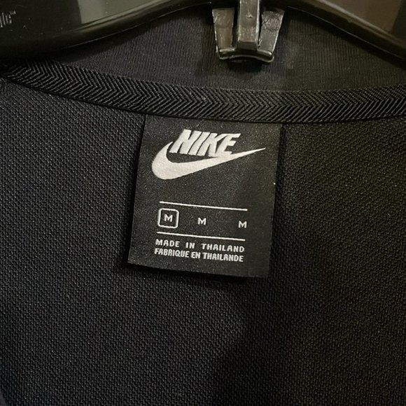 [M] Nike Sportswear Modern Black Cotton Men Sweater - Picture 4 of 8
